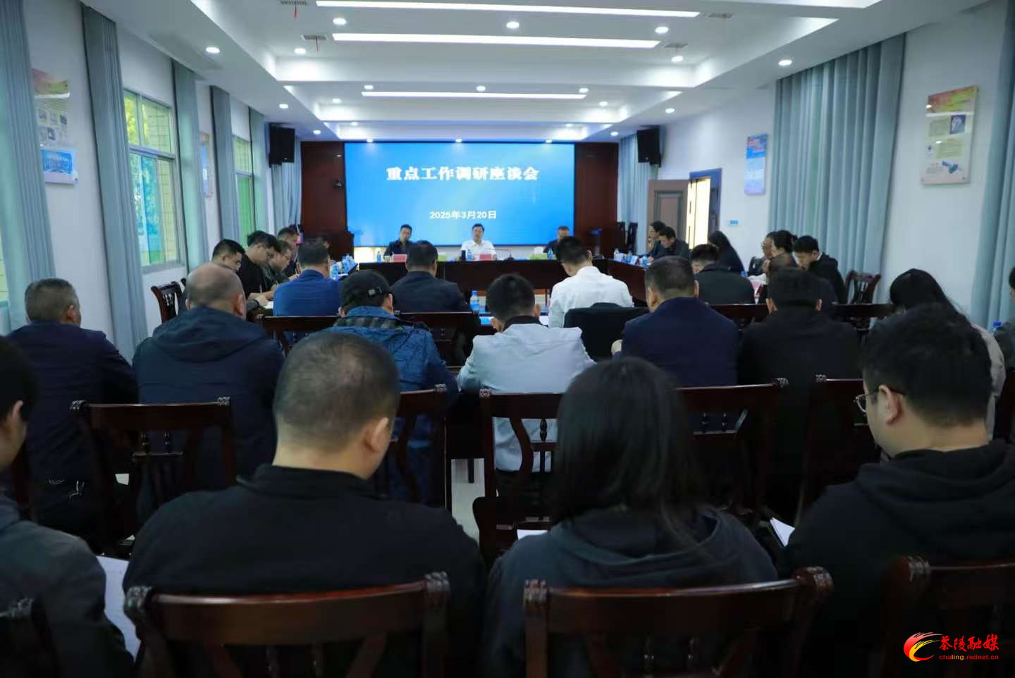杨红兵到严塘镇调研