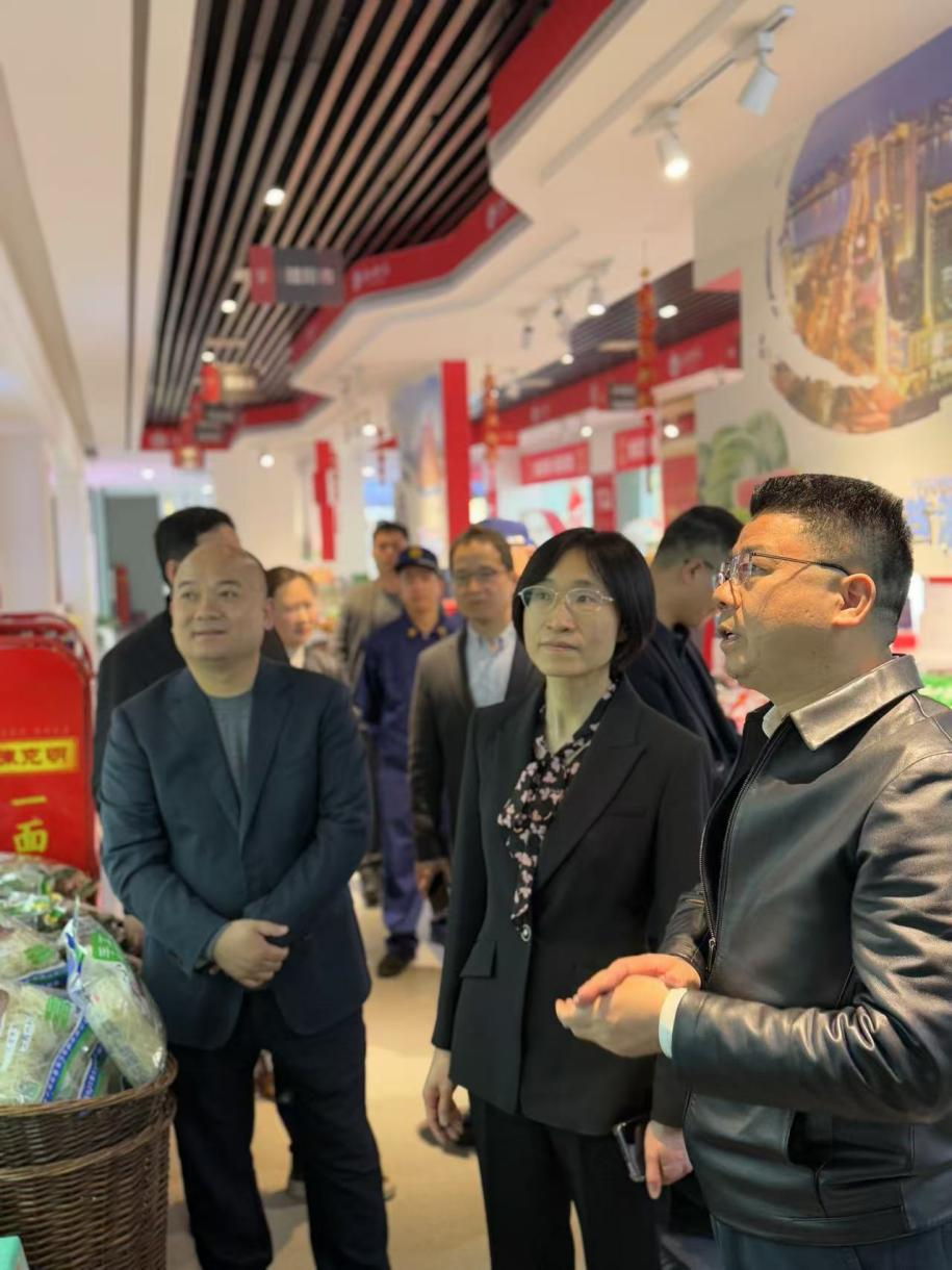杨桦副市长调研市供销社， 检查分管领域安全生产工作