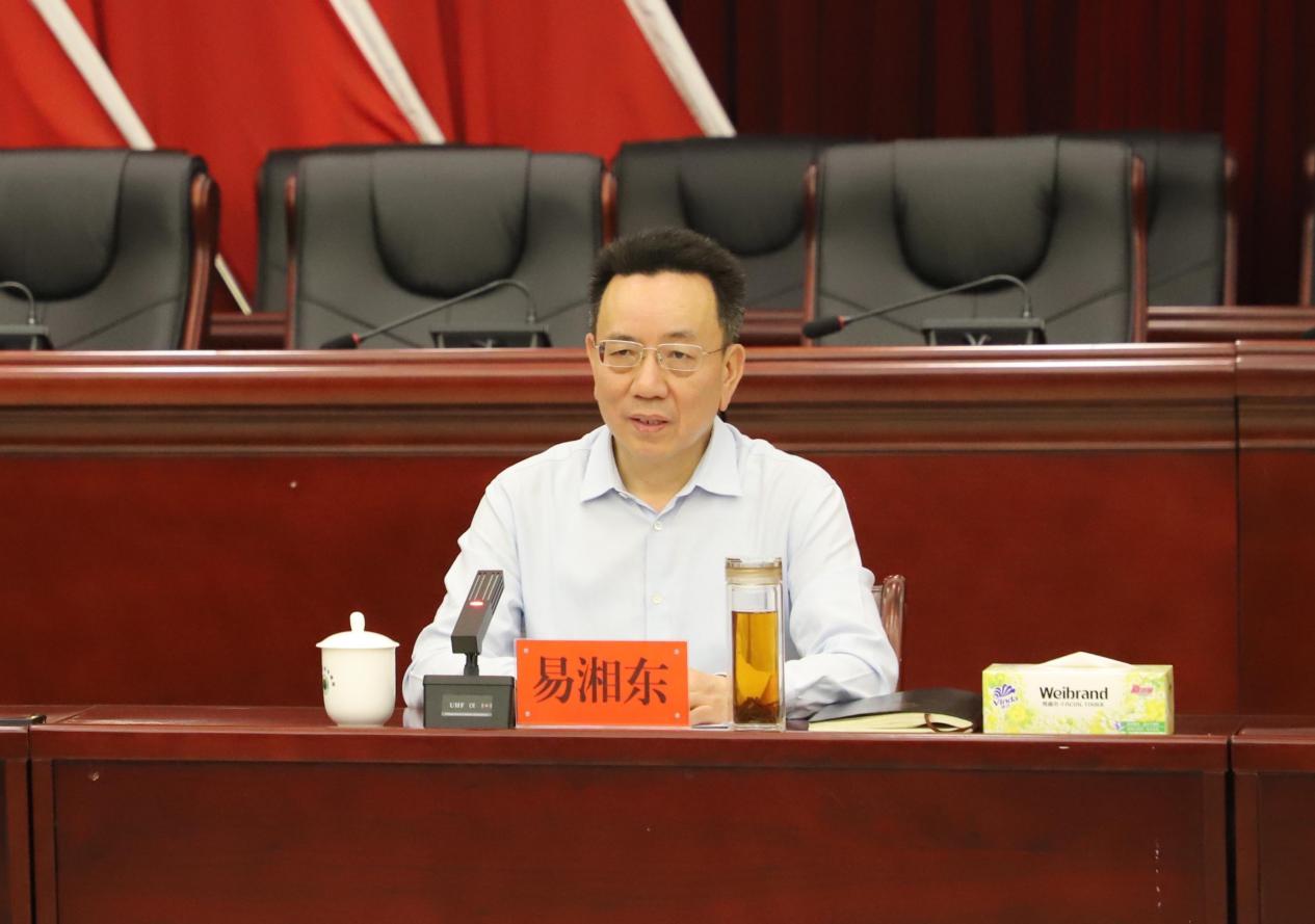 株洲邀多地环保志愿者共商生态文明发展大计