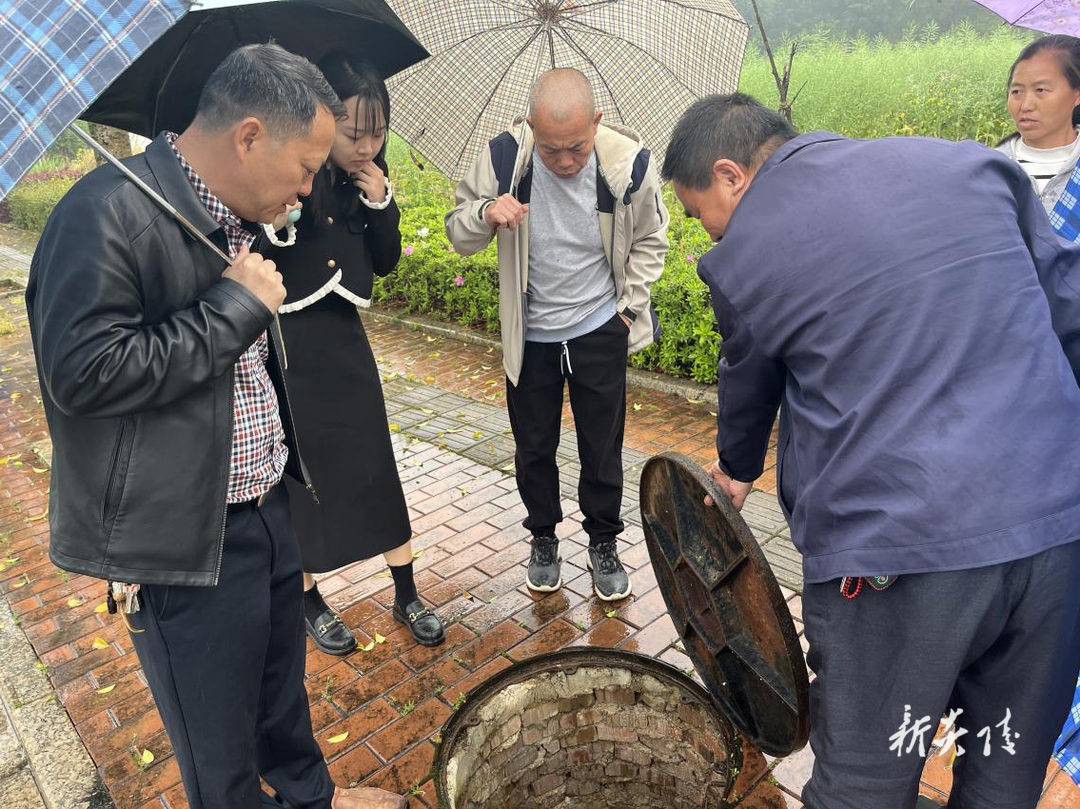霞阳镇：人大引领安置区防汛检查 为安全“加码”