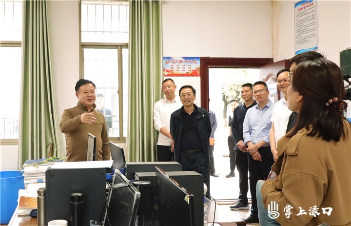 李晓彤调研渌口区第五中学：锚定高质量发展目标 推动五中振兴