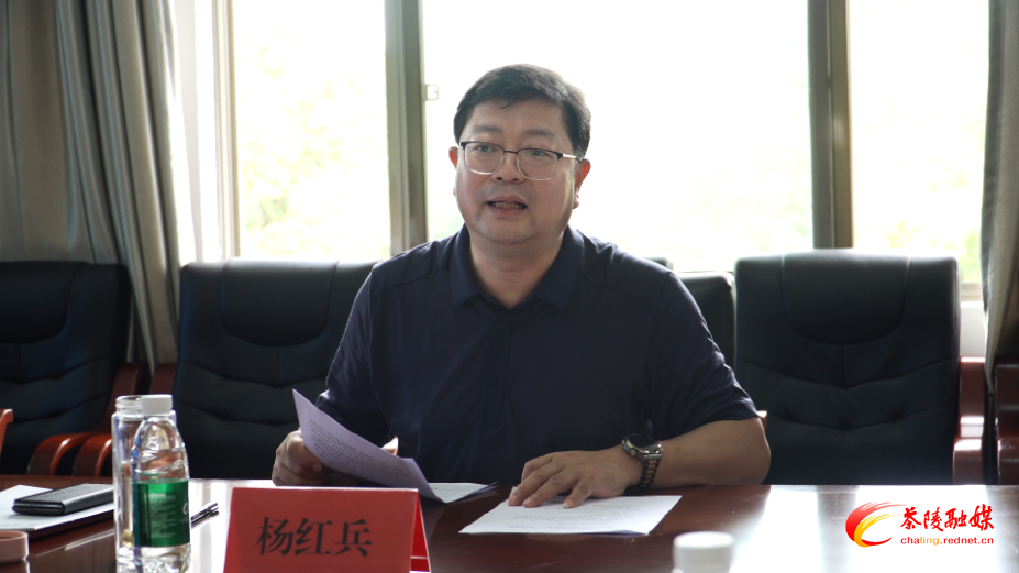 杨红兵到龙下灌区管理局调研