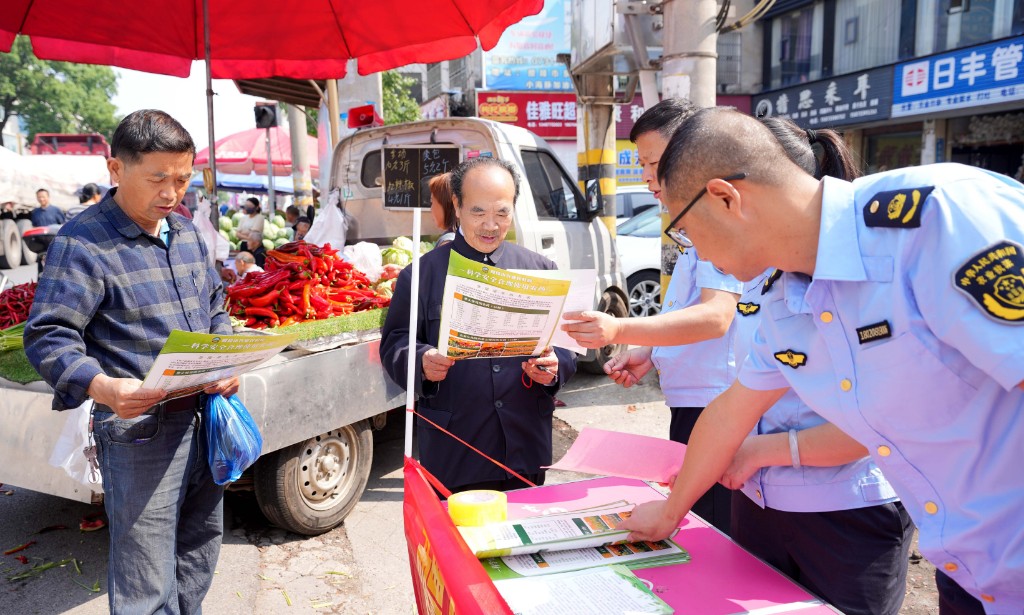 为农服务暖人心，醴陵市开展“放心农资下乡” 宣传周活动
