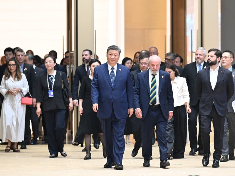 习近平出席中拉论坛第四届部长级会议开幕式并发表主旨讲话