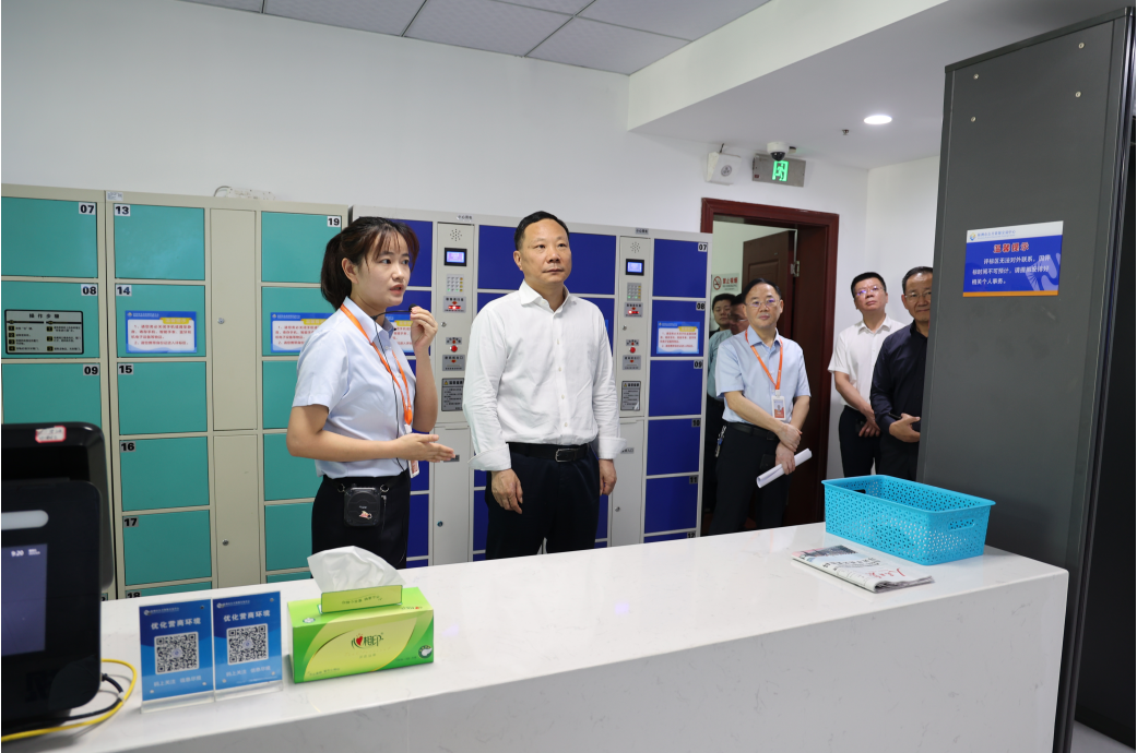 湖南省公共资源交易中心调研株洲“机器管招投标”工作
