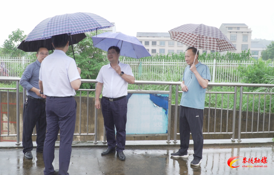 杨红兵督查防汛工作