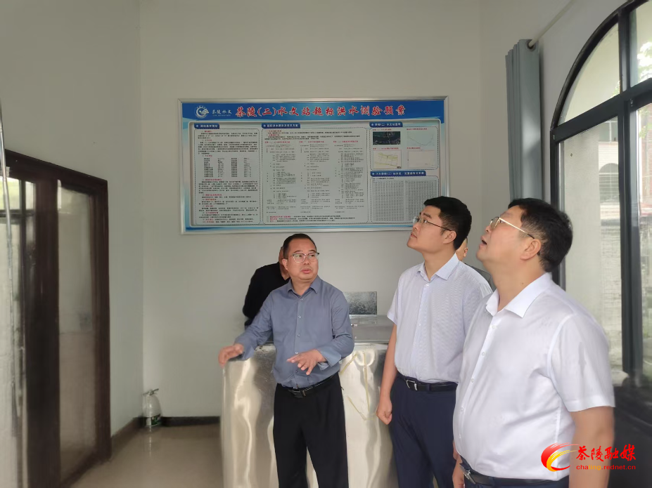 杨红兵督查防汛工作