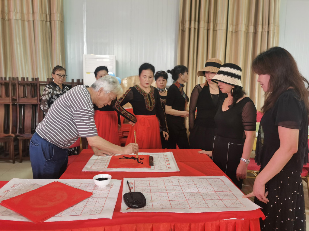 株洲市交通运输局开展“银龄端午福满情”活动