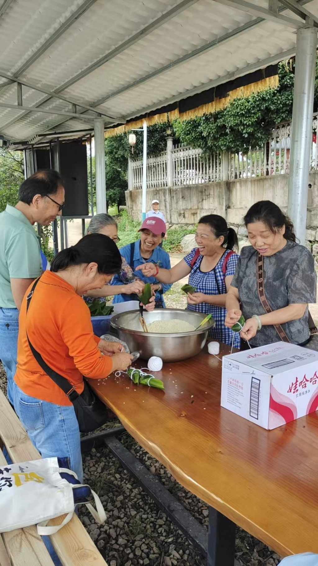 株洲市交通运输局开展“银龄端午福满情”活动