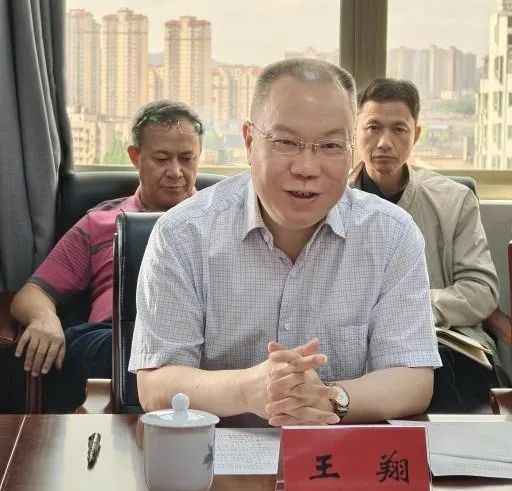 株洲市审计局启动对李小冬同志任中共株洲市荷塘区纪委书记、监委主任期间经济责任履行情况的审计