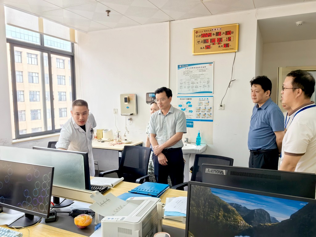 市医保局局长张江华赴茶陵县调研督导医保工作