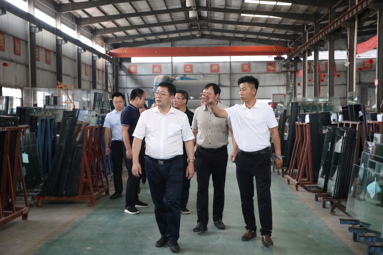杨红兵带队调研联点企业
