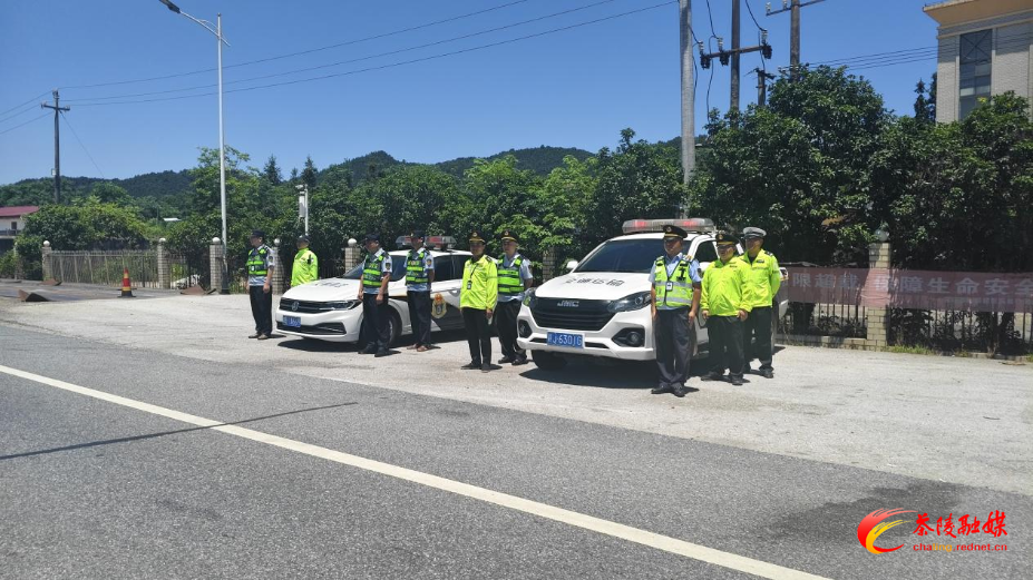 湘赣两县携手破难题：跨区域联合执法筑牢交通“安全网”
