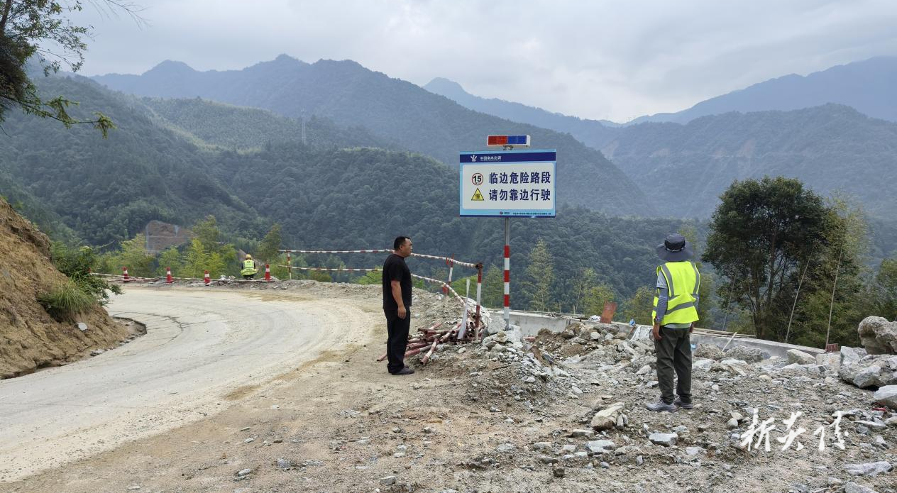 中村瑶族乡：安全隐患排查 筑牢道路安全防线