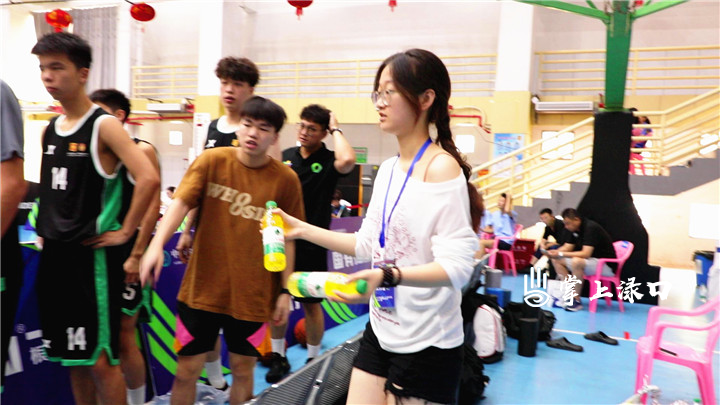 “定制化”志愿服务全力护航全国篮球联赛 更显渌口温度
