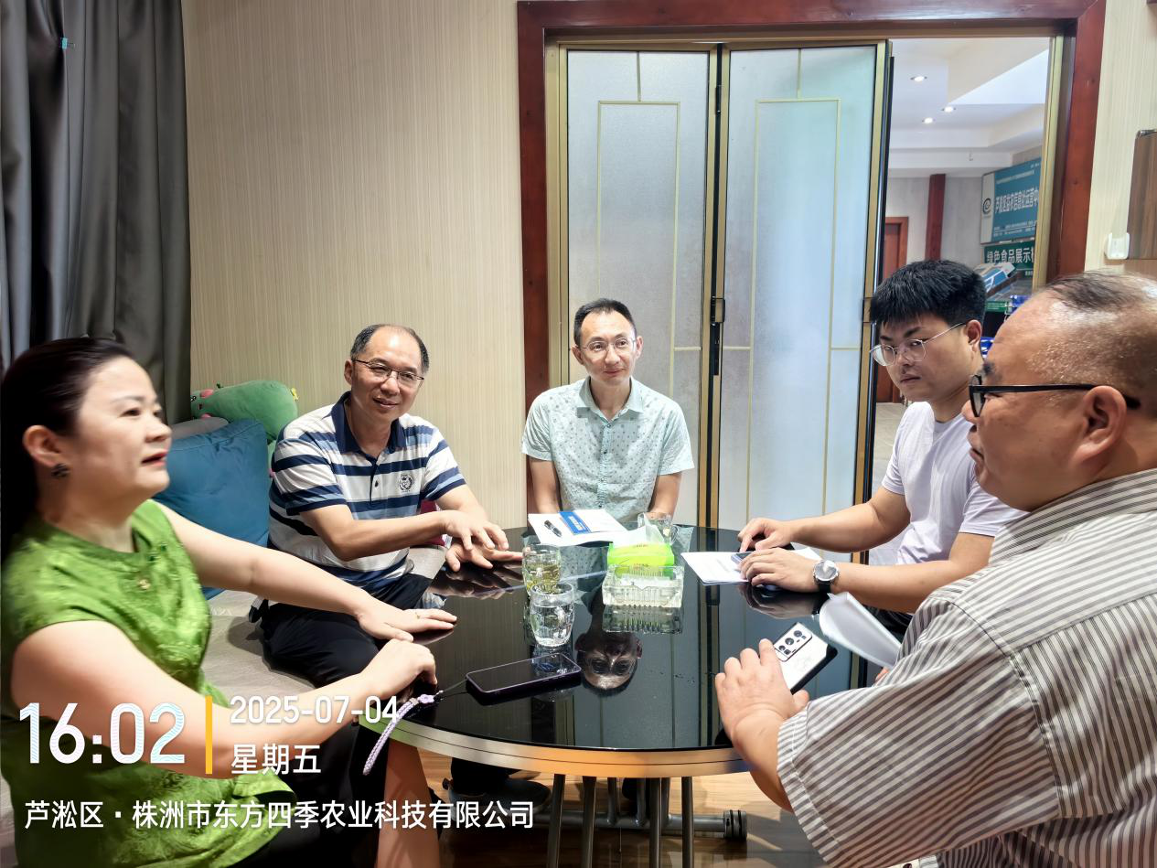 “民生企盼”与“政策条款”相冲撞如何解码？这里有答案！ ——李飞跃对话市人大代表梁艳