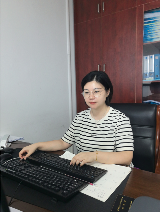 身边榜样  前行力量