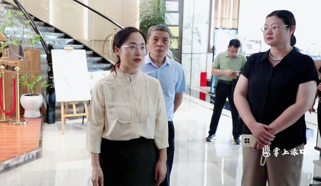 欧阳瑞丰率队来渌口区开展安全生产“三法一条例两办法”执法检查