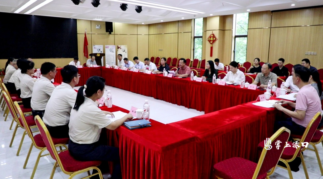 李晓彤到株洲钻石人力资源管理服务有限公司调研