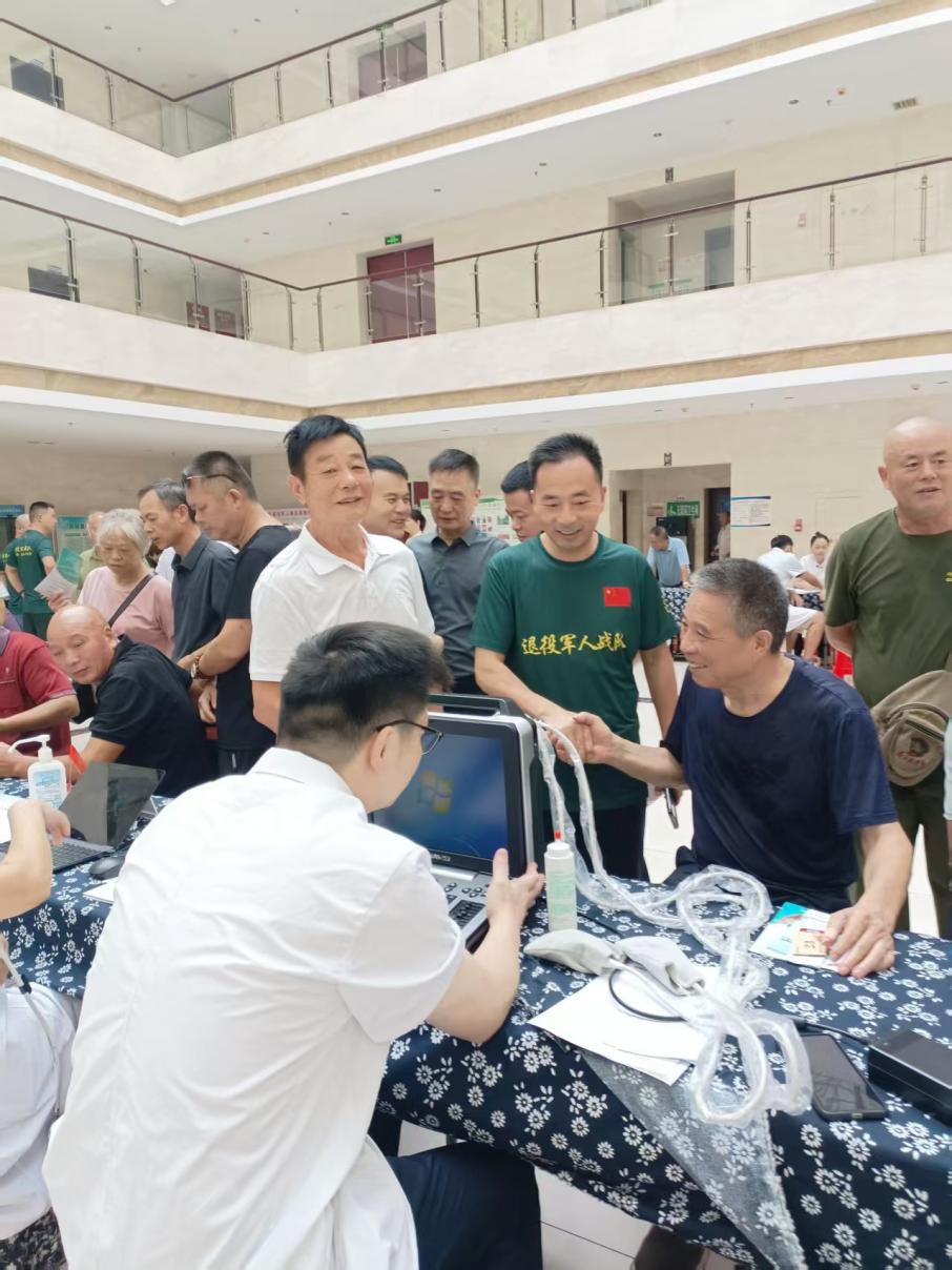 纪念抗战胜利80周年 天元区中医义诊情暖 退役军人