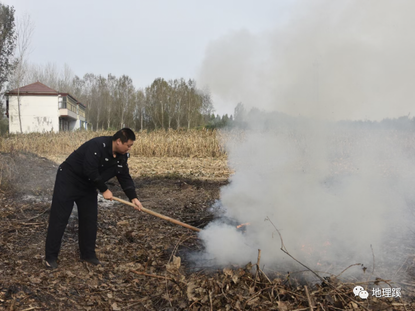 你老师没讲的秸秆"焚烧"和"还田"