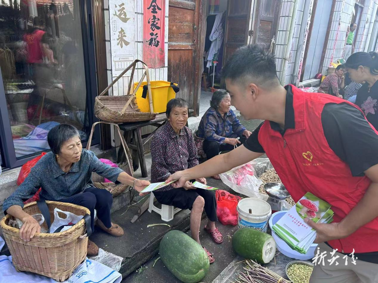 十都镇：多形式织密野生蘑菇中毒“防控网”