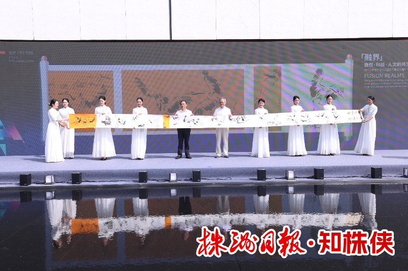 9月28日，N T艺术馆在株洲清水塘开馆。市委书记曹慧泉宣布开馆，市委副书记、市长陈恢清致辞。