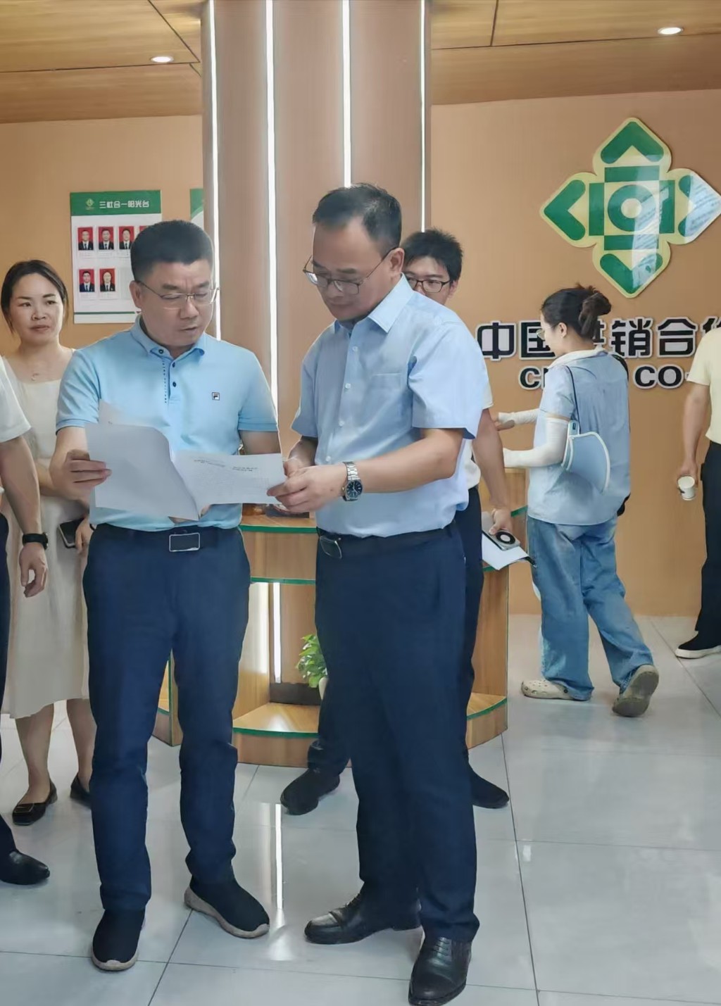 何恩广在茶陵调研“三社合一”综合改革和“流动供销”工作