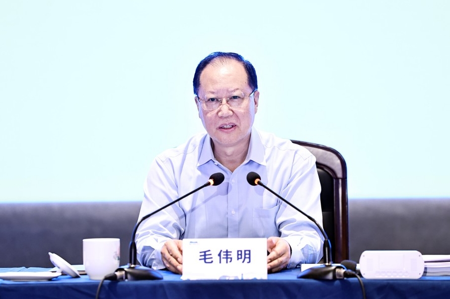 毛伟明赴株洲调度第四届北斗峰会筹备情况