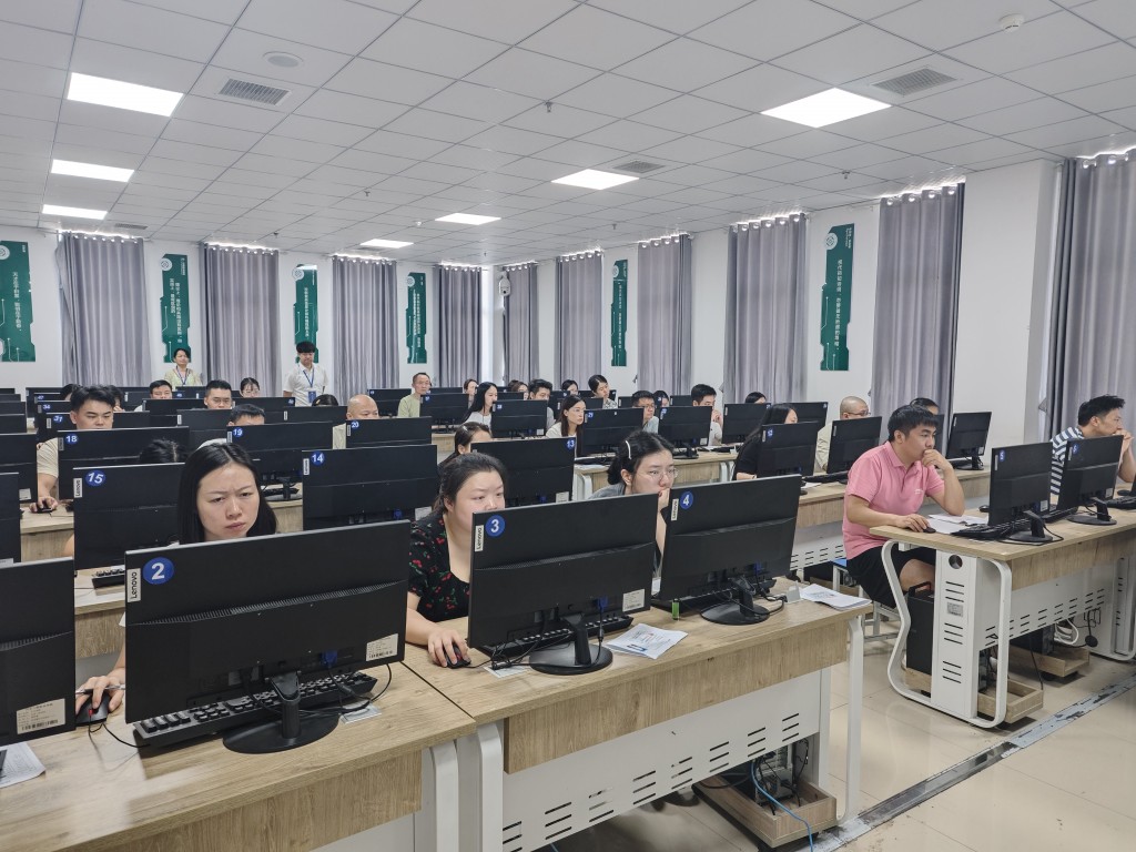 株洲市2025年国家统一法律职业资格客观题考试顺利举行