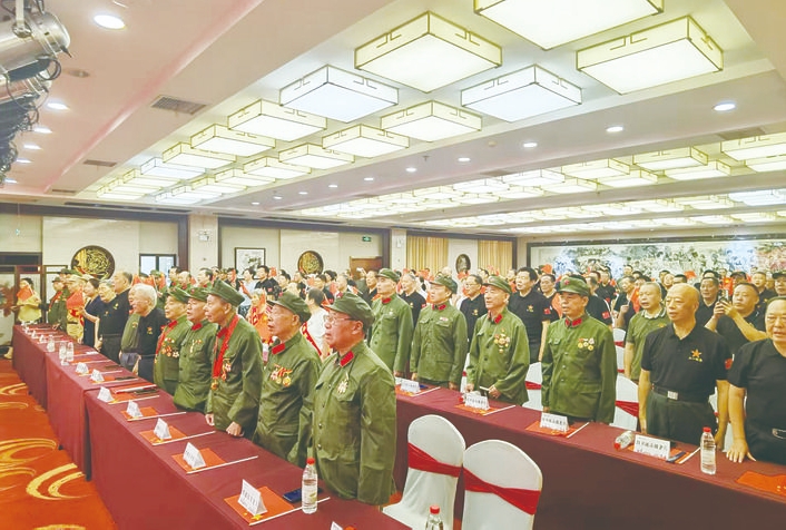 铭记历史壮举 激扬奋进力量