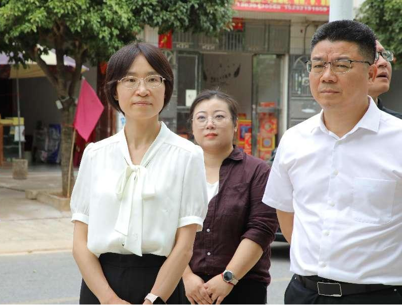 杨桦副市长在茶陵调研“三社合一”综合改革和“流动供销”工作