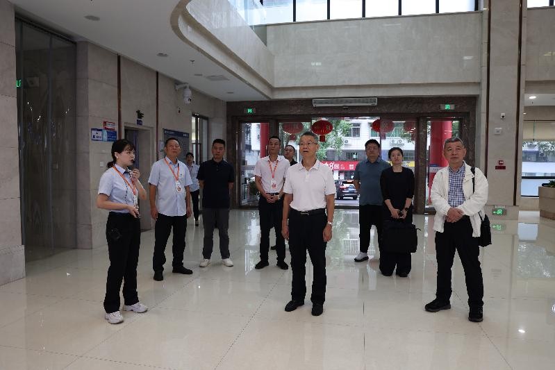 省政协经科委一行调研株洲“机器管招投标”改革工作