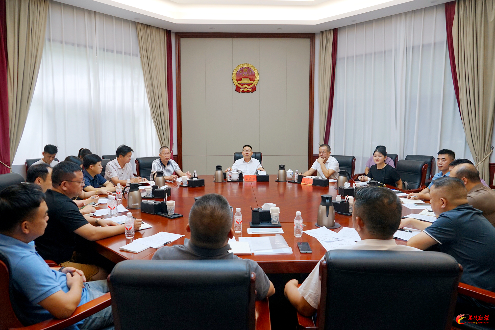 朱毅强主持召开茶产业发展座谈会