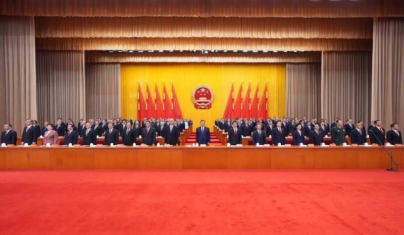 新疆维吾尔自治区成立70周年庆祝大会隆重举行 习近平出席大会