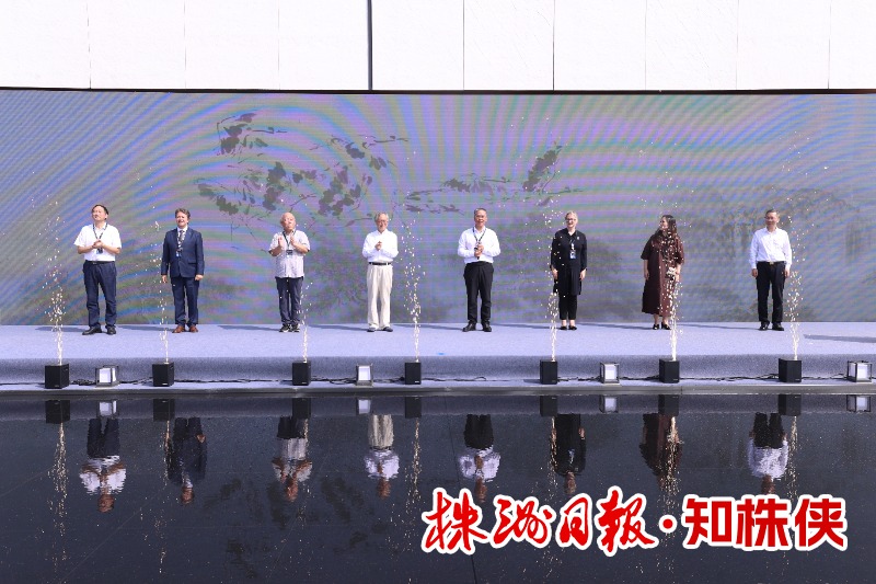 9月28日，N T艺术馆在株洲清水塘开馆。市委书记曹慧泉宣布开馆，市委副书记、市长陈恢清致辞。
