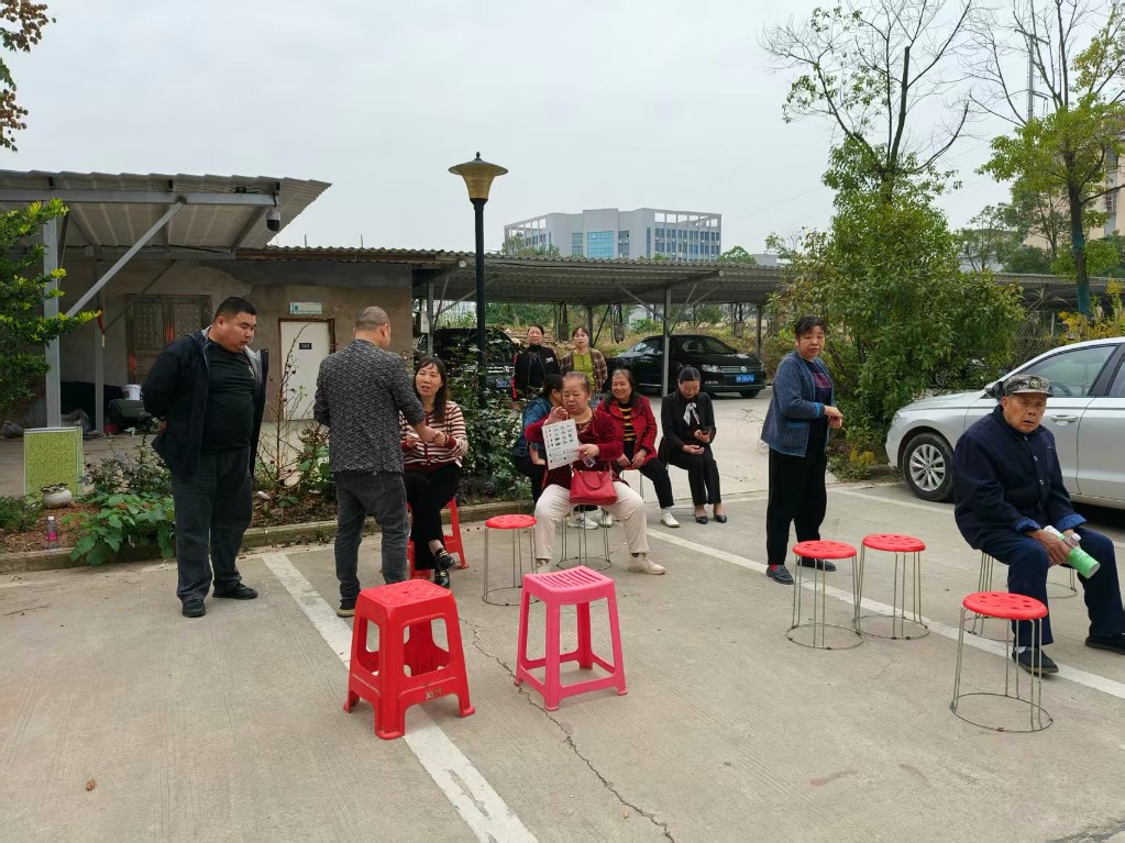 枫溪街道开展垃圾分类体验日活动