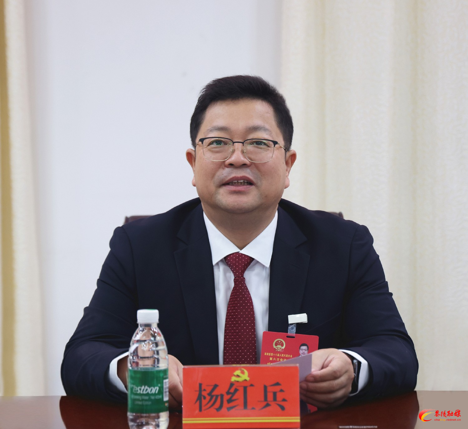 茶陵县第十八届人民代表大会第六次会议：各代表团进行分团讨论 杨红兵、朱毅强、何文龙、刘晓伟等领导参加