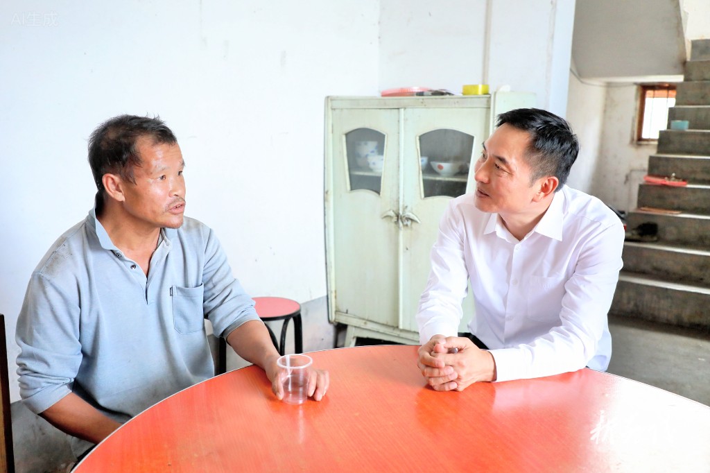 尹朝晖调研乡村振兴工作