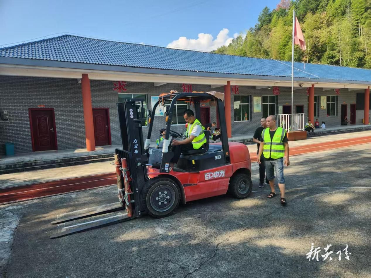 船形乡第一期叉车技能培训班开班