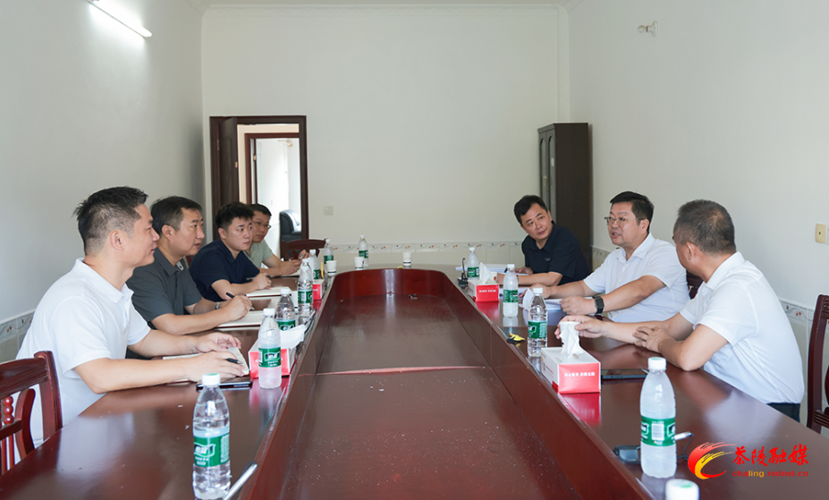 杨红兵到虎踞镇督导巩固拓展脱贫攻坚成果同乡村振兴有效衔接工作