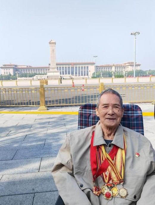 株洲渌口：百岁抗战老兵圆梦北京