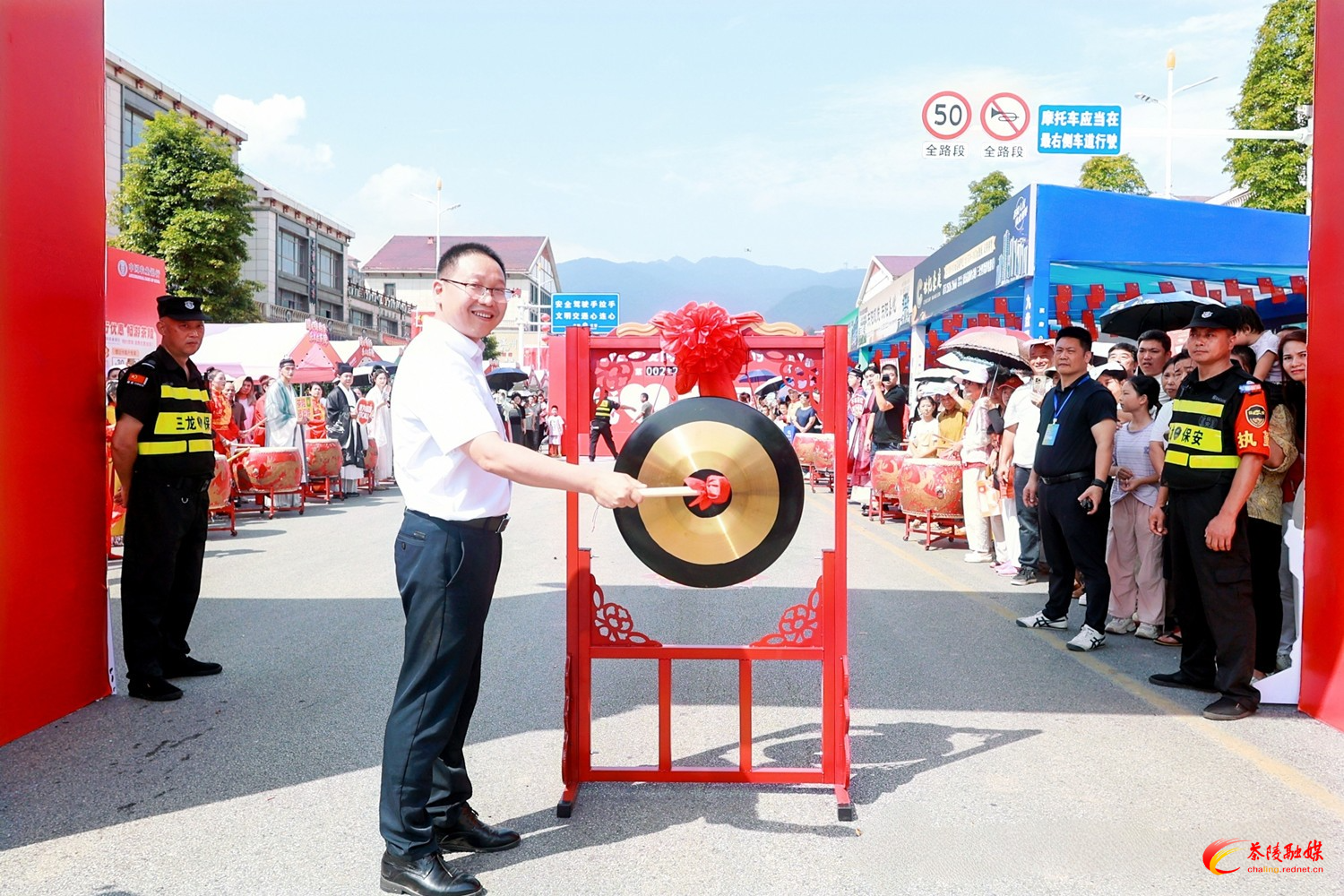 “国庆嗨购季•乐享在茶陵”超级黄金周活动盛大启幕 首日人气爆棚