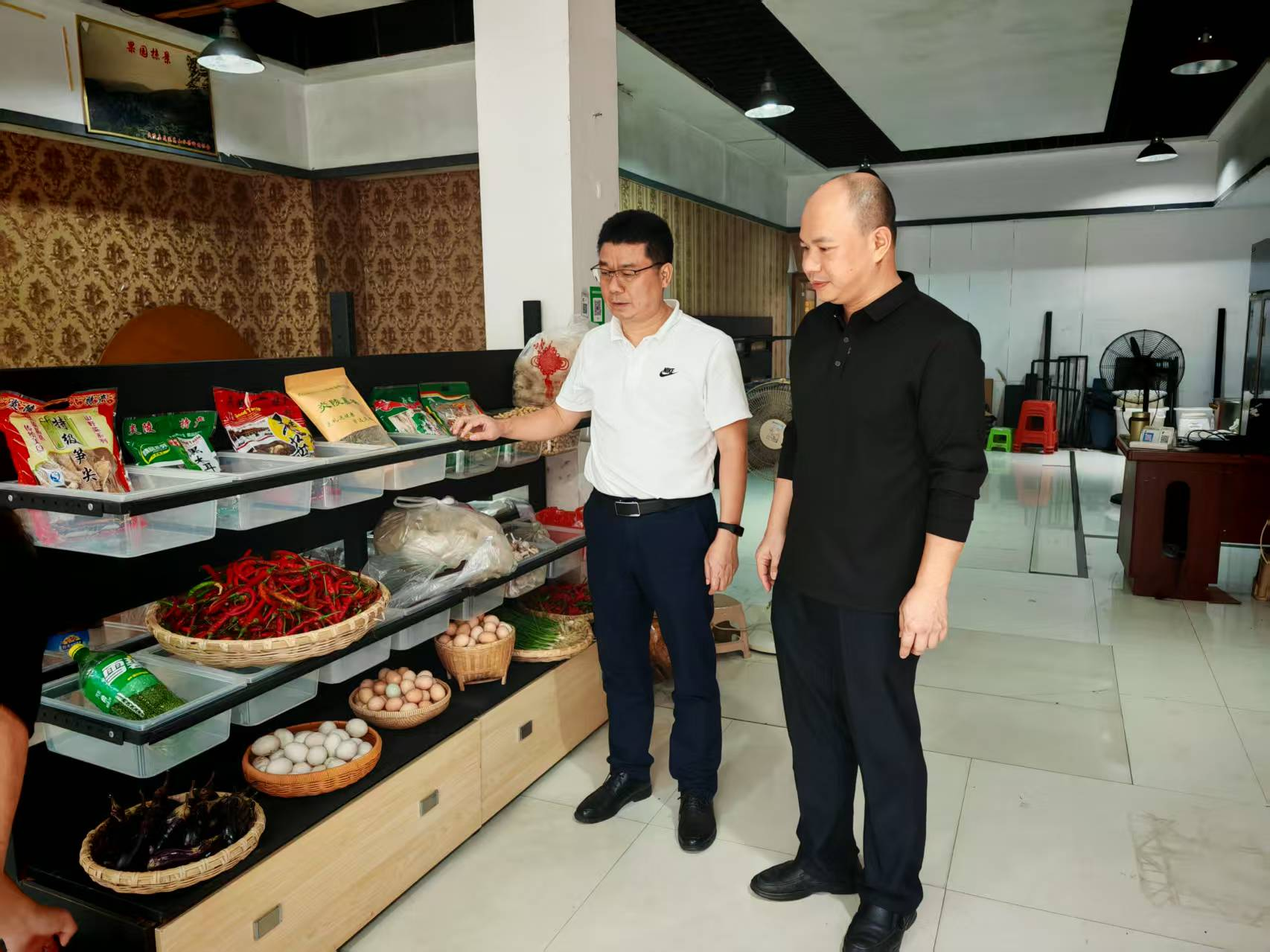 市供销社深入县市区社开展“三社合一”和“流动供销”工作调研和督导