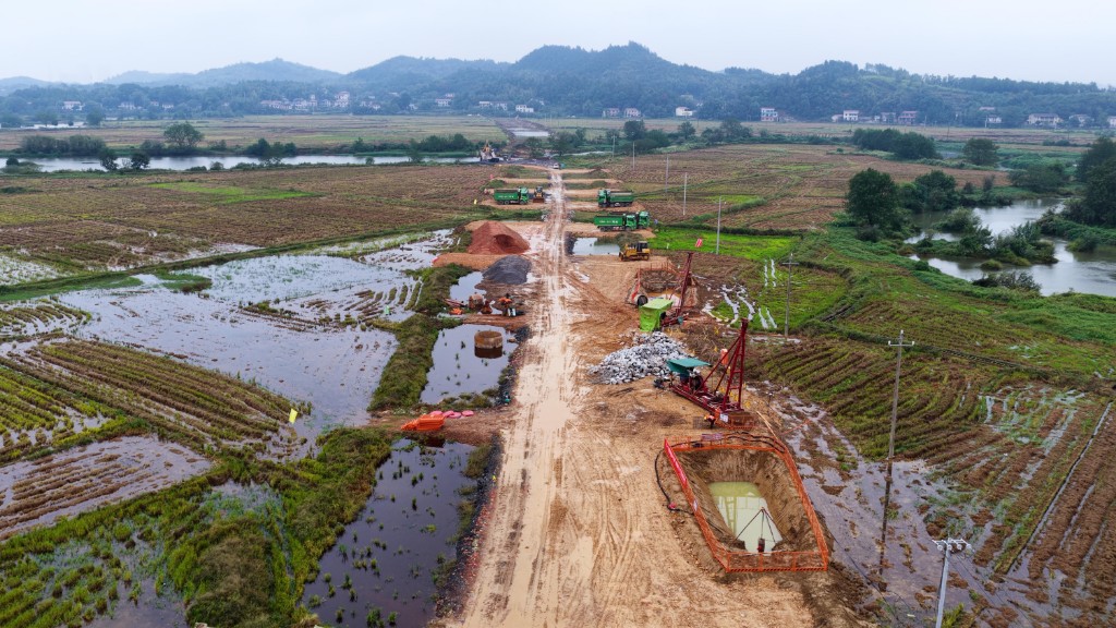 付访华调研京港澳高速长株扩容工程项目建设