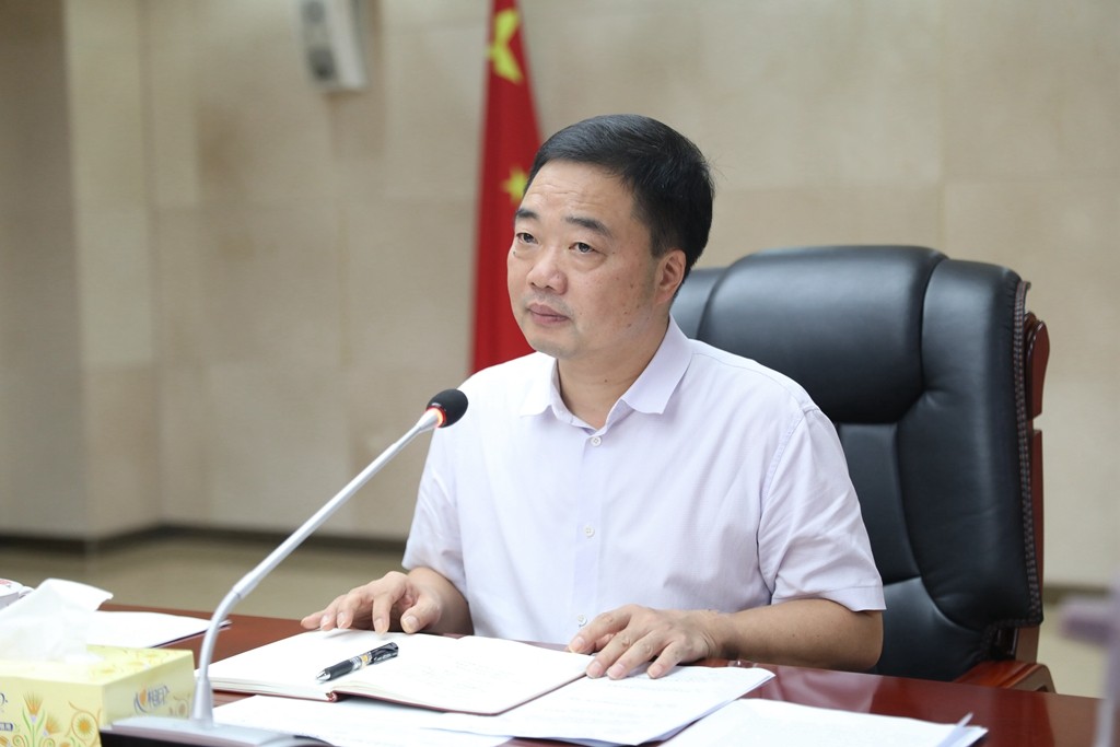 县委常委会召开2025年第21次会议