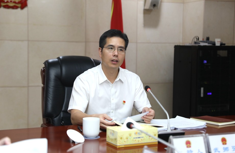 中共攸县人民政府党组（扩大）会议召开