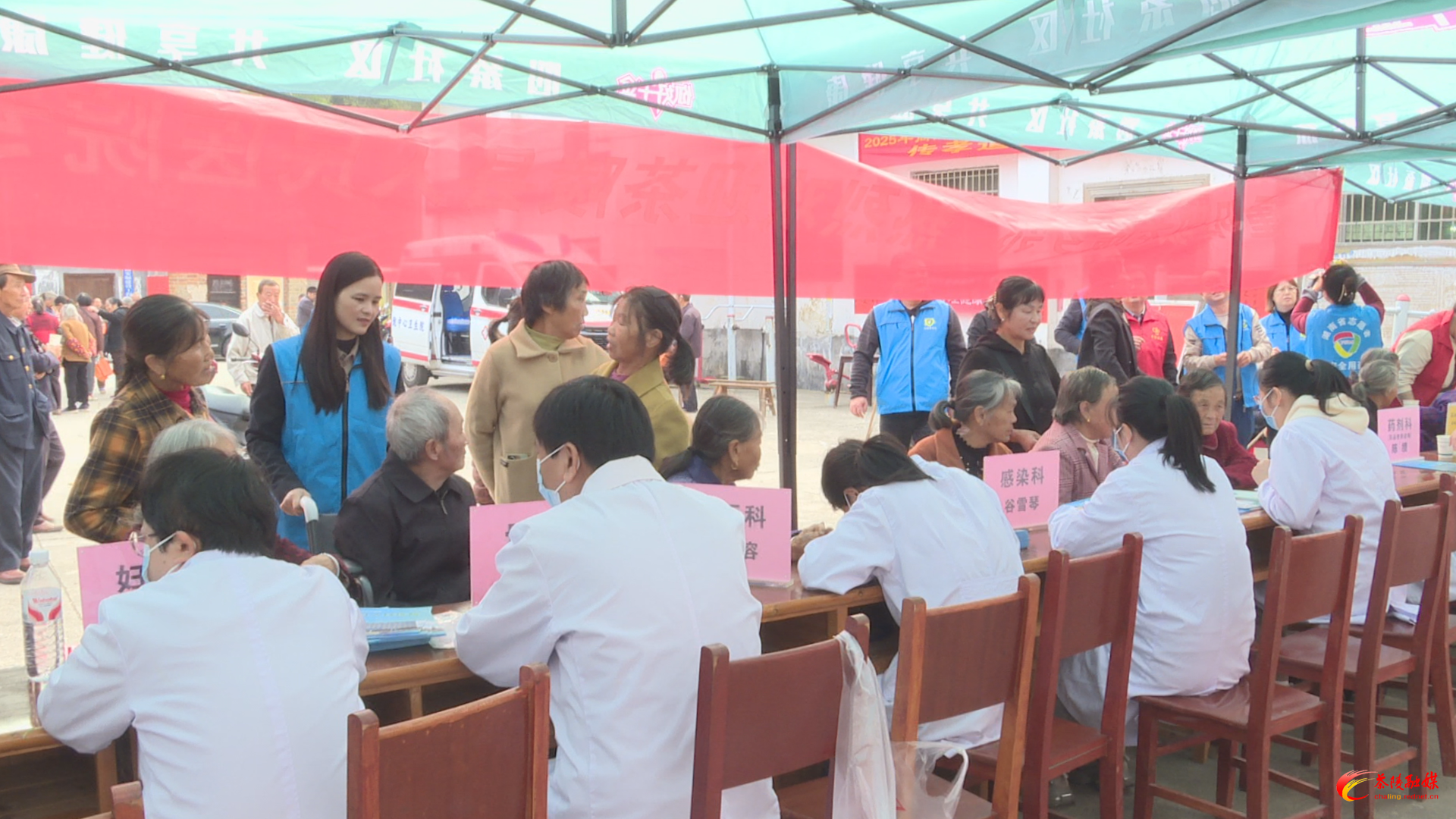 多方联动送健康！义诊活动暖民心