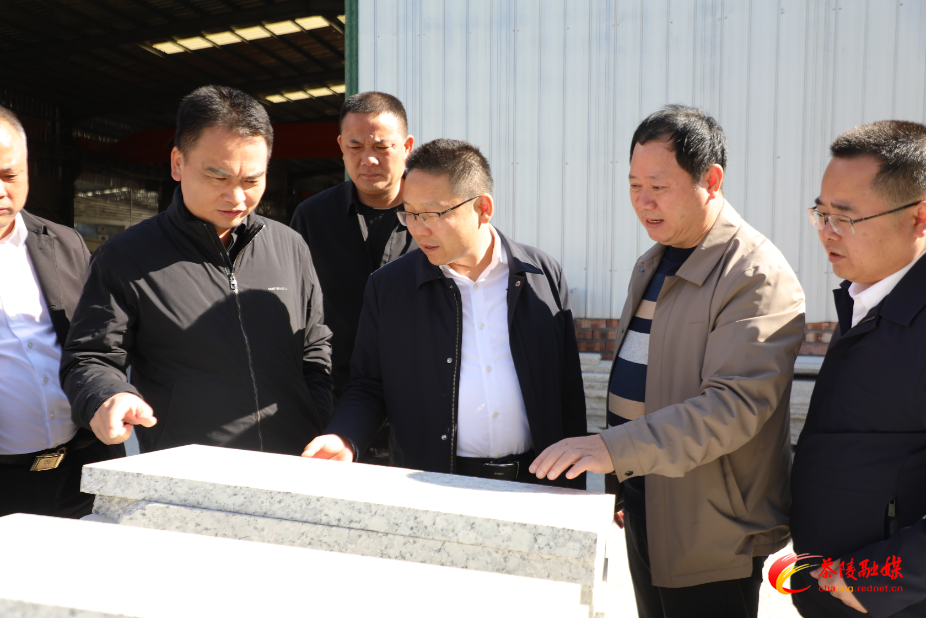 朱毅强到腰潞镇调研重点工作