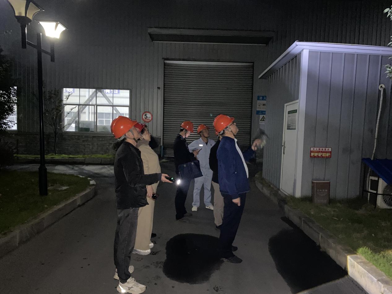 株洲市开展特护期大气污染防治"零点"执法专项检查行动